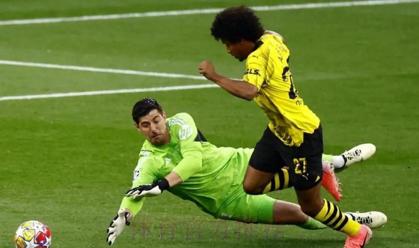 库尔图瓦:为皇马出战第一百场西甲联赛是巨大荣誉 库尔图瓦:为皇马出战第一百场西甲联赛是巨大荣誉